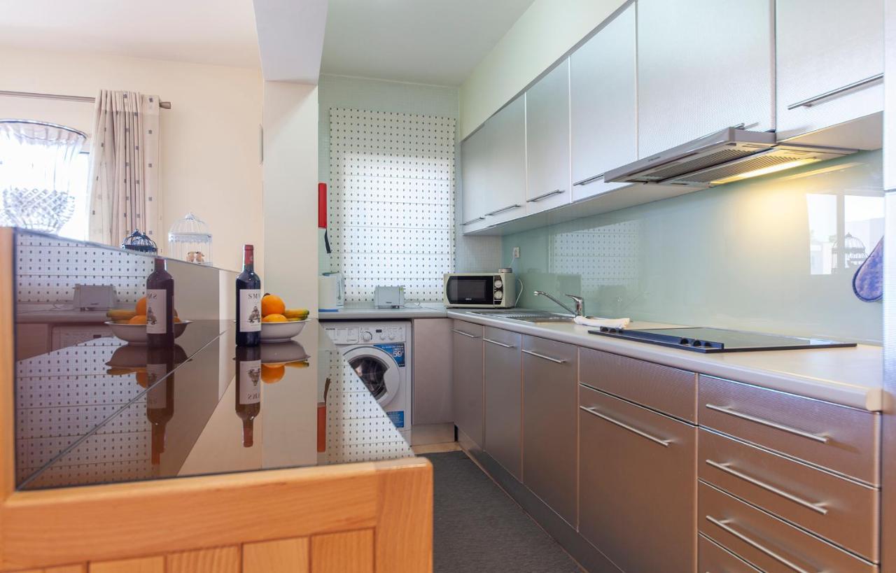 A23 - Marina Palm View Apartment ลากอส ภายนอก รูปภาพ